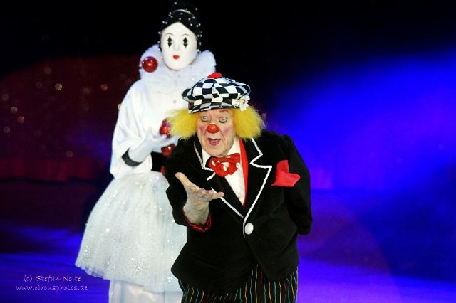 0062Heilbronner Weihnachtscircus2012(c)Stefan Nolte-www.circusphotos.de resized resized